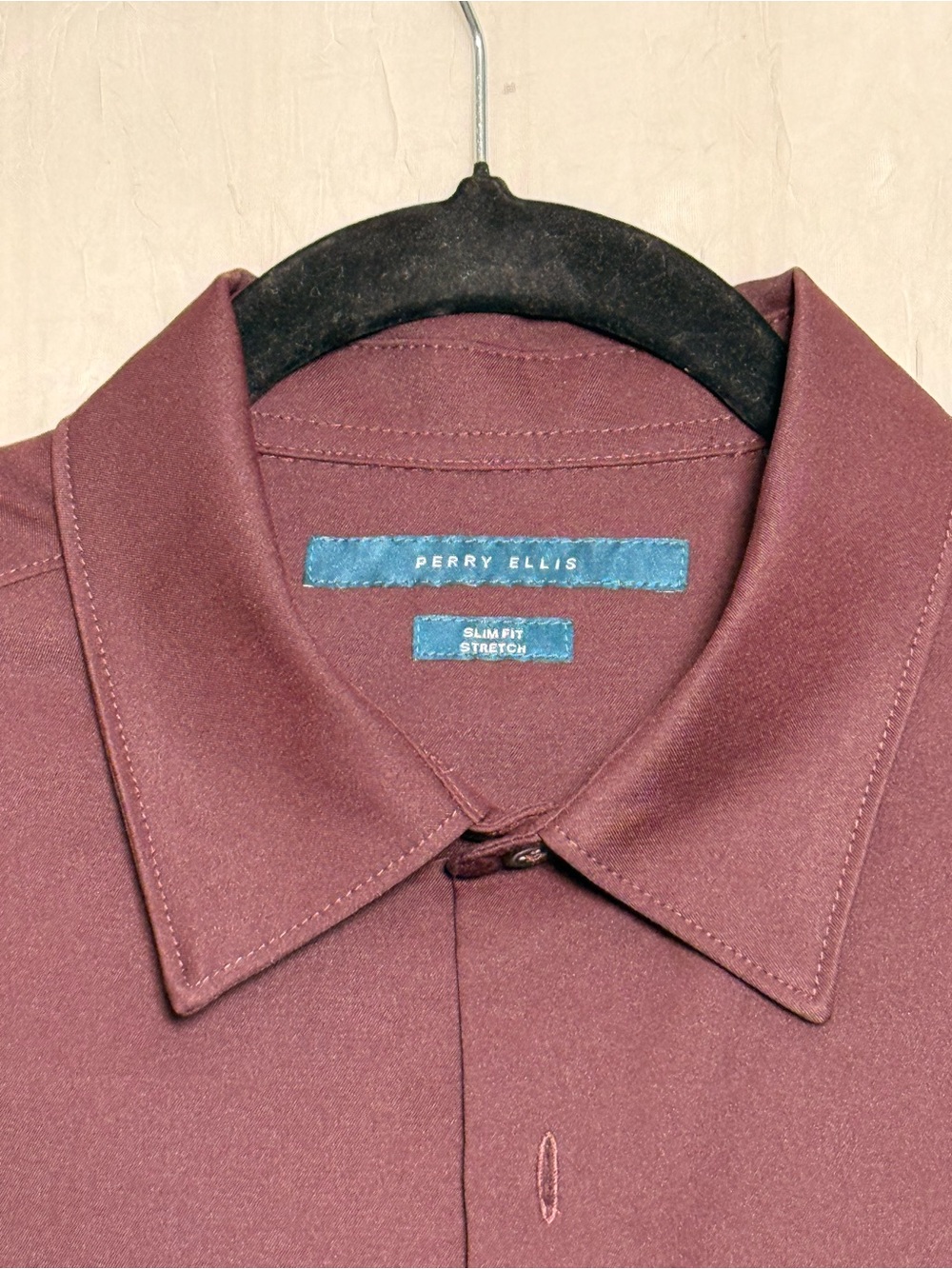 Perry Ellis Men's Dress Shirt in Deep Maroon
